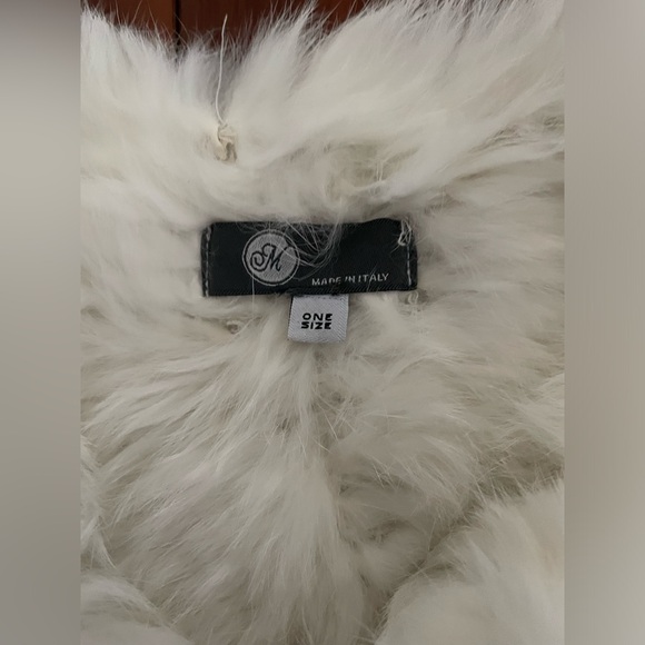 Rabbit fur cover - Picture 2 of 2